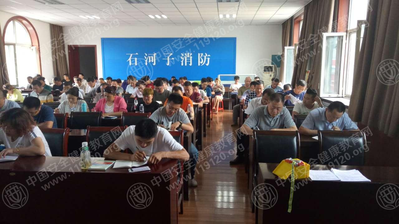 侯文凯-石河子新疆通用航空.jpg