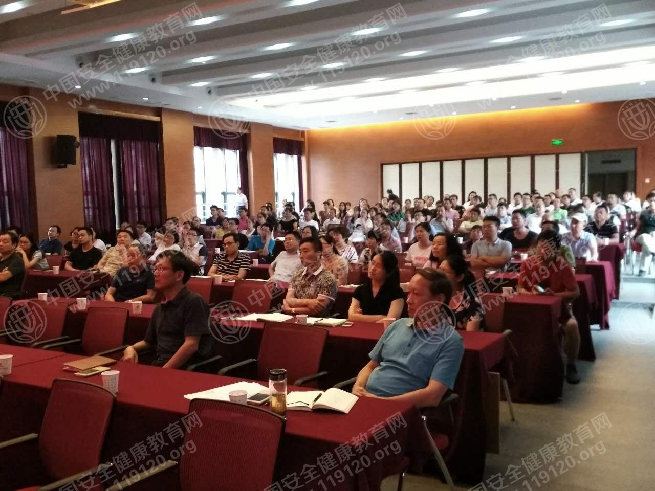 59522bb1c50230.jpg