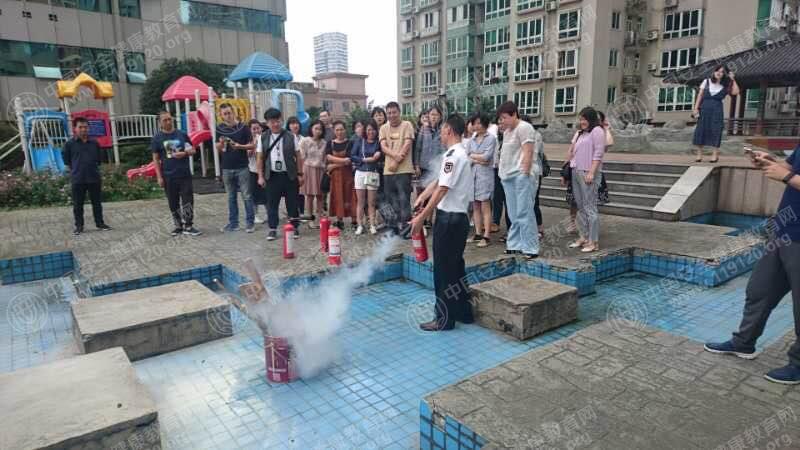 20170911谢小秋湖北影视频道1.jpg
