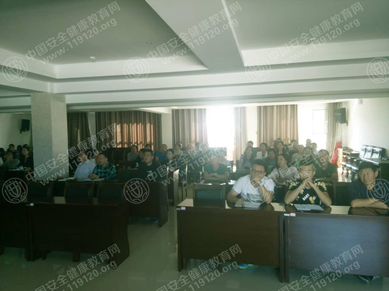 59c225f25bf040.jpg 17.jpg