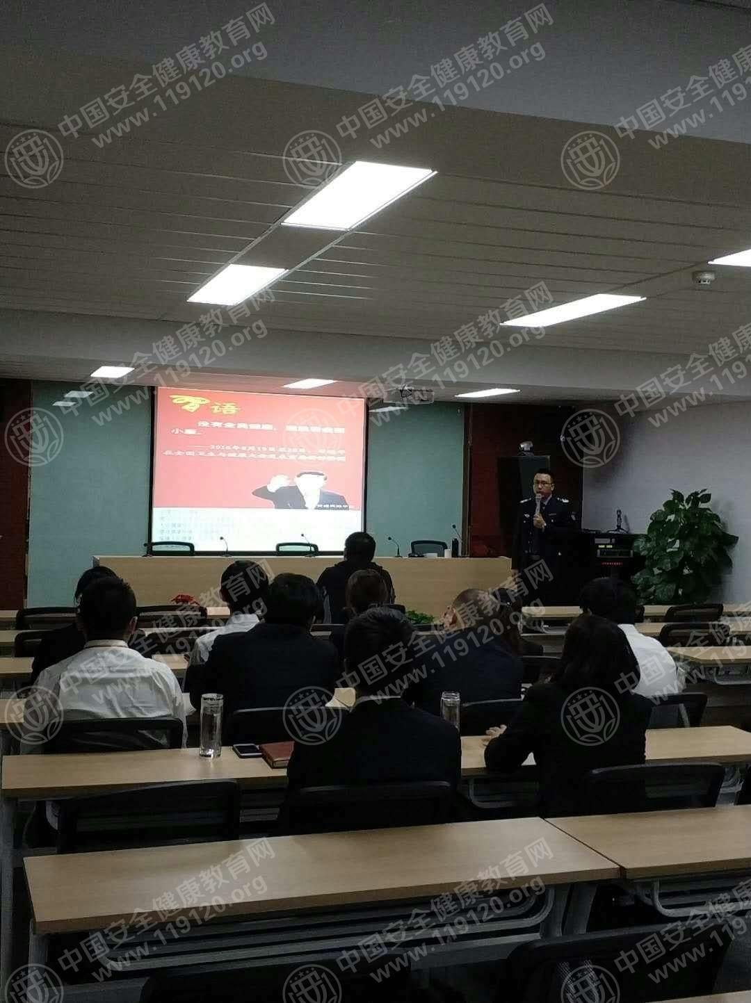 59e717b3cfb3f0.jpg 微信图片_20171018165653.jpg