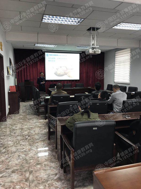 59e9aed43fe5a0.jpg 微信图片_20171020160159.jpg