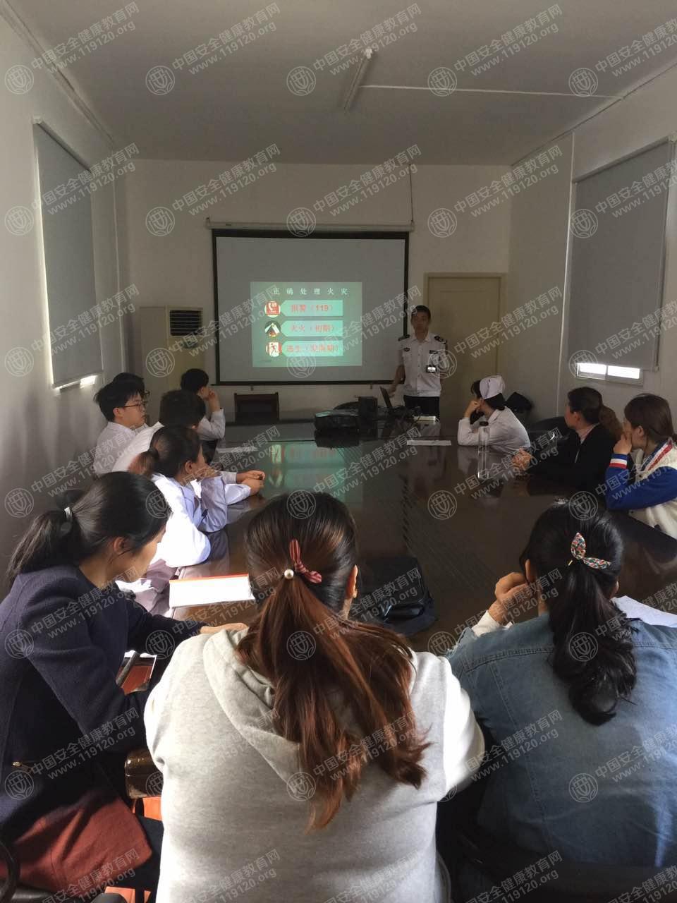 20171019 武汉普仁青船医院颜佰永.jpg