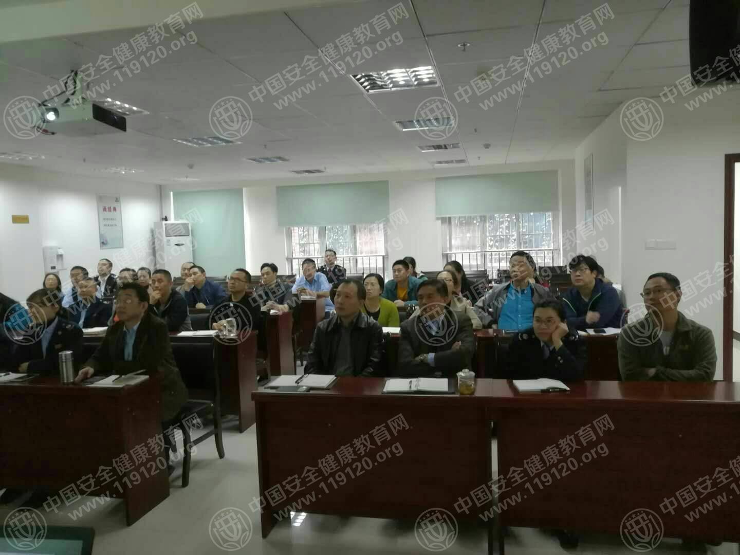 微信图片_20171109164406.jpg