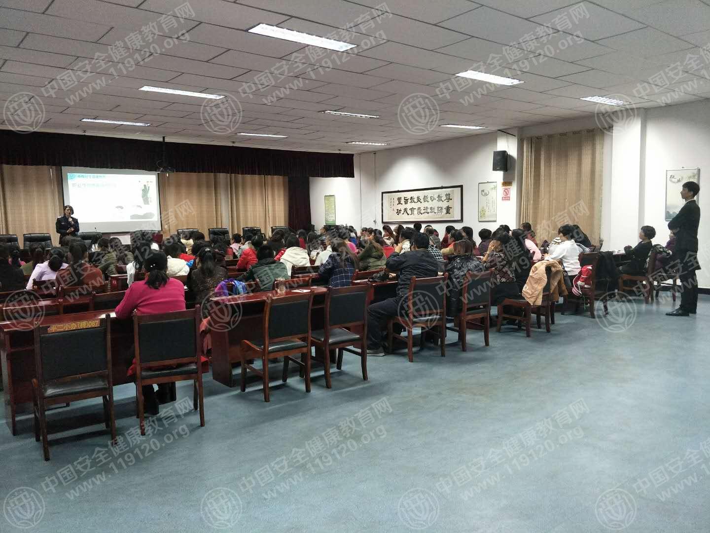 微信图片_20171123140214.jpg
