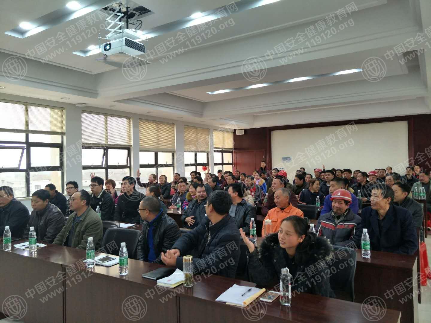 微信图片_20171122141342.jpg
