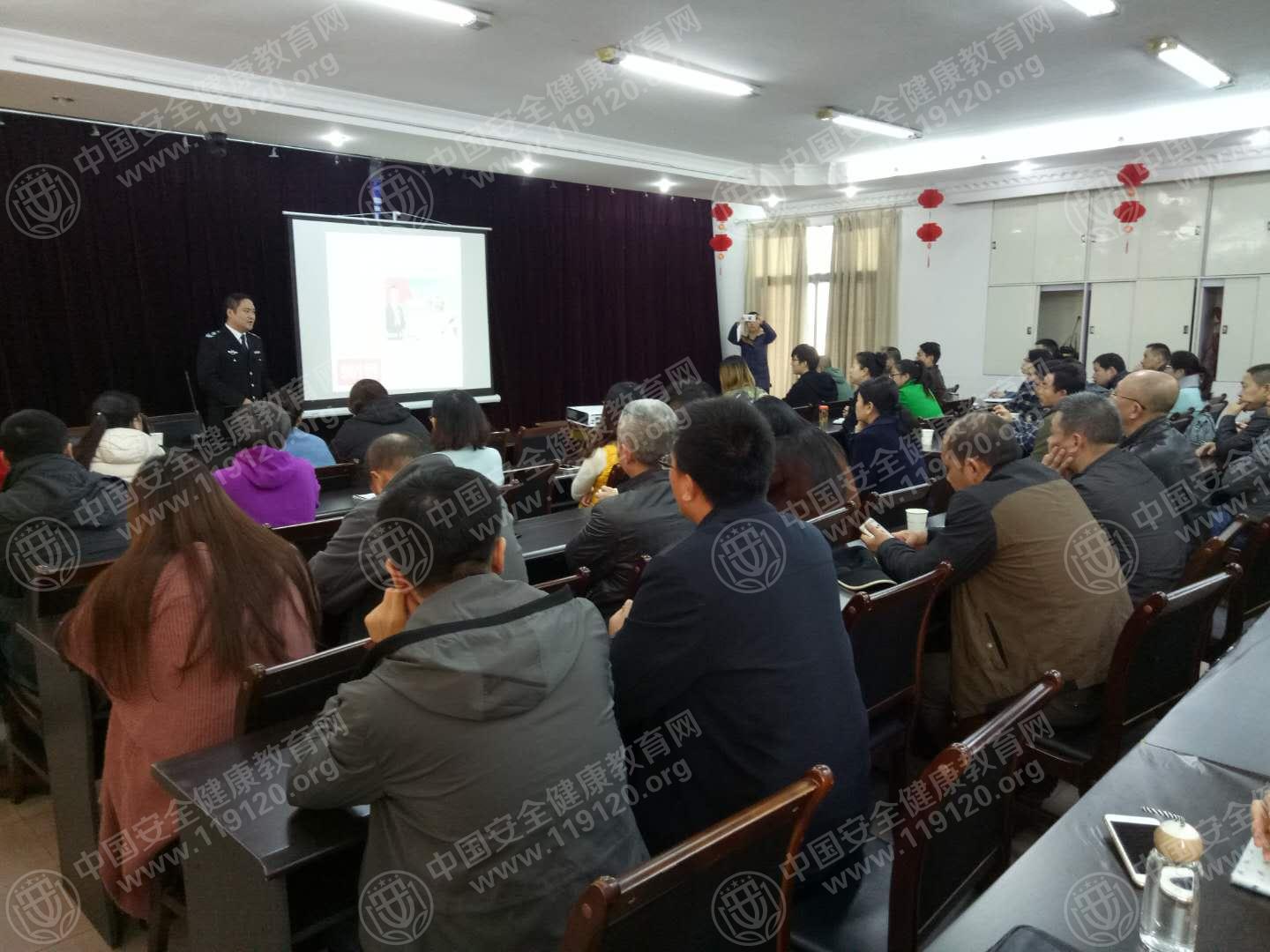 微信图片_20171115105047.jpg