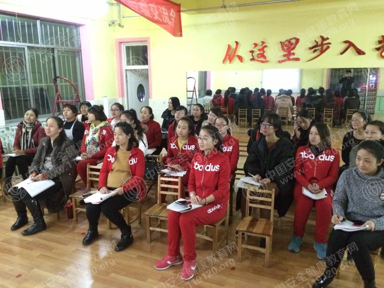 5a1d2762c11610.jpg 38.jpg