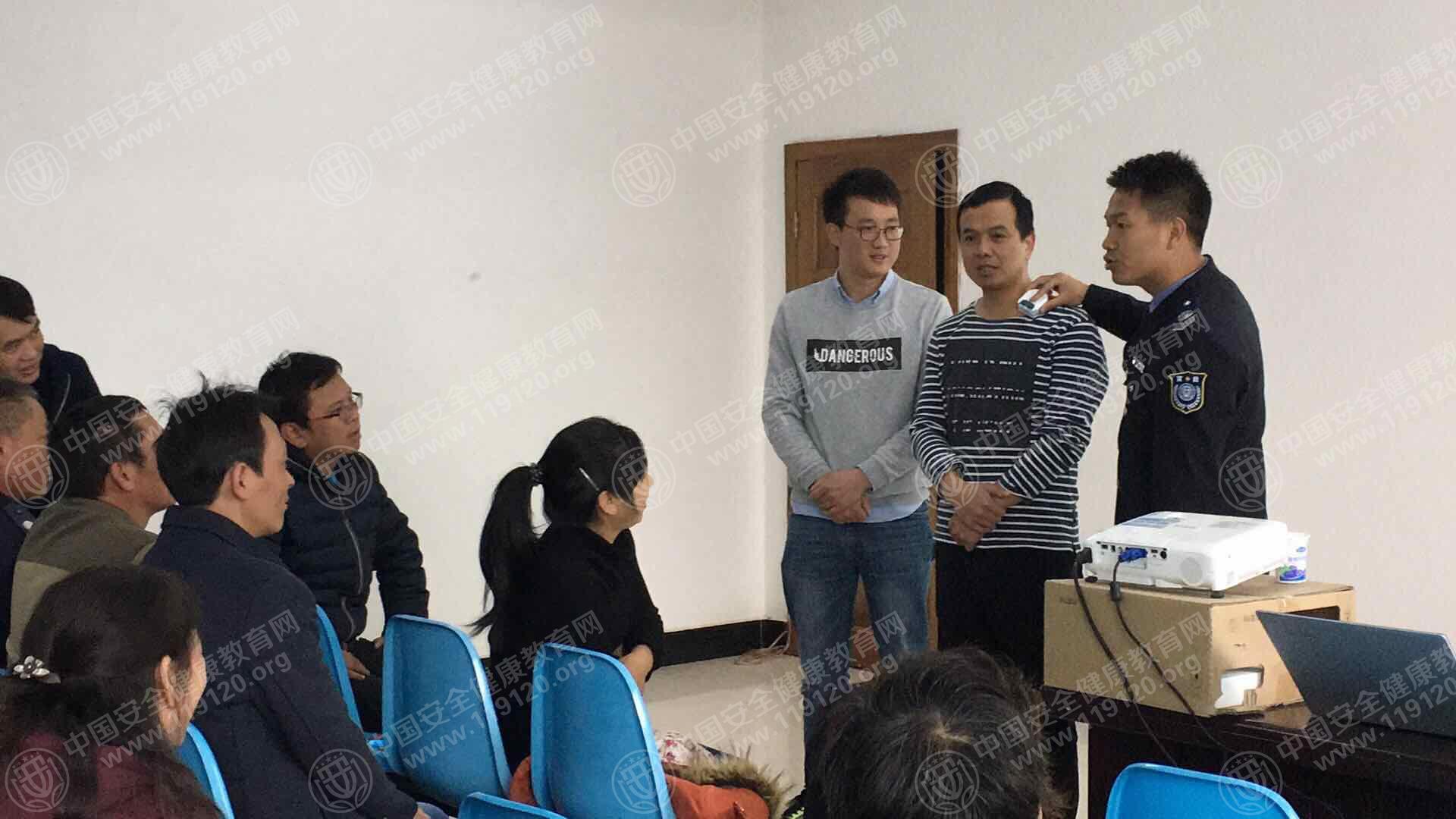 昆明市海子乳业有限公司12.8张金名3.jpg