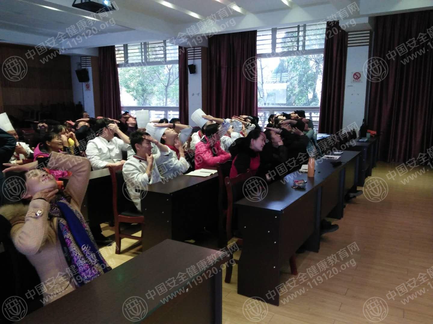昆明市昆明理工大学专家楼宾馆12.8李明华2.jpg