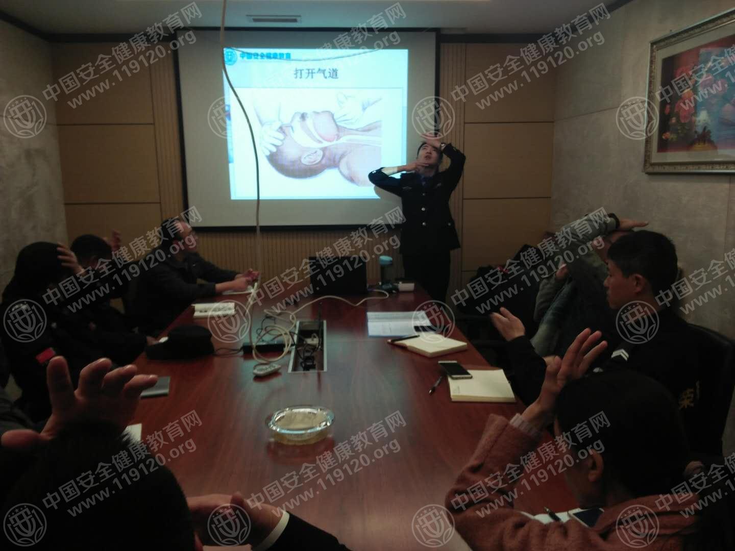 昆明市荣泽物业服务有限公司12.14郭磊3.jpg