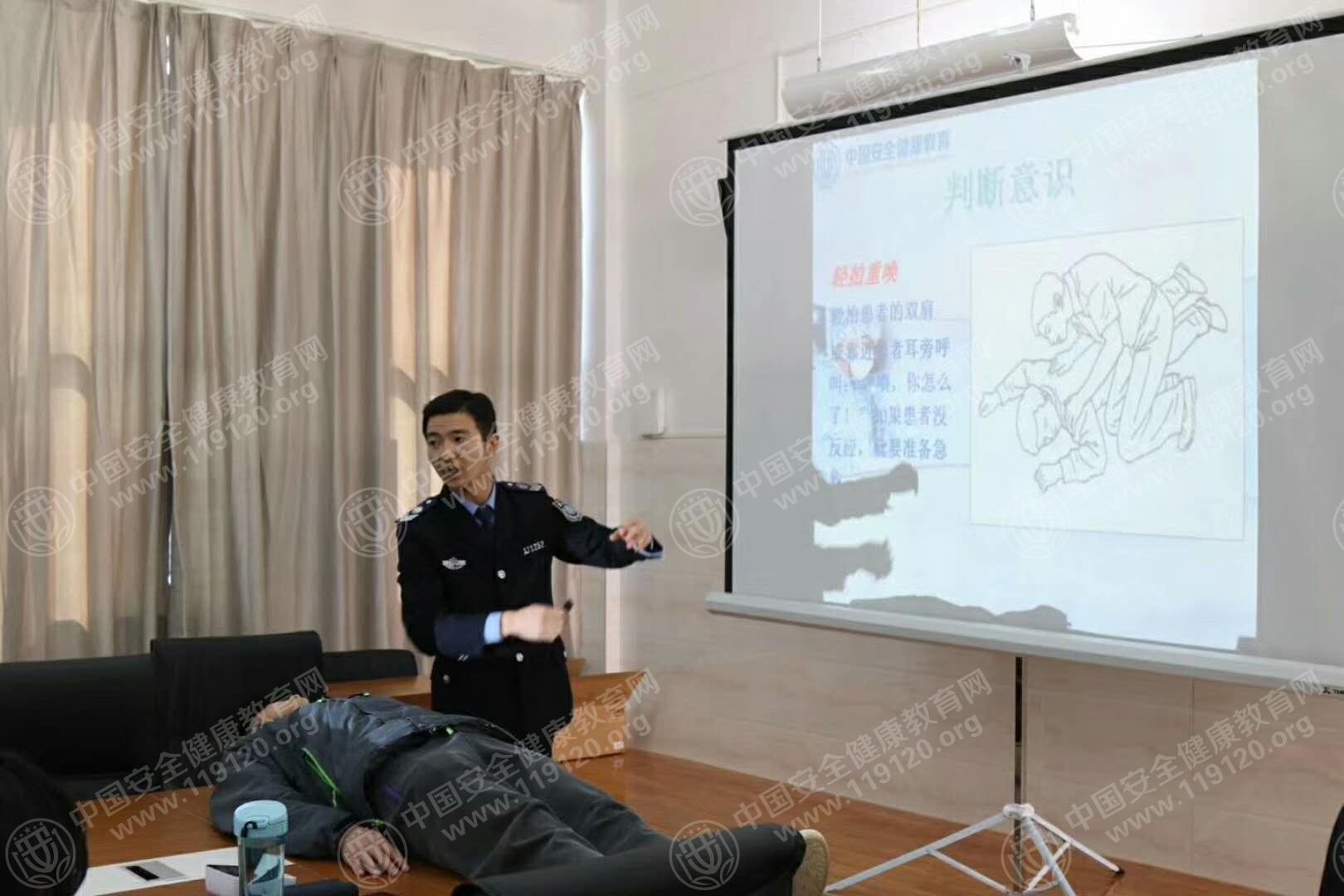 昆明世青国际学校12.19郭磊4.jpg