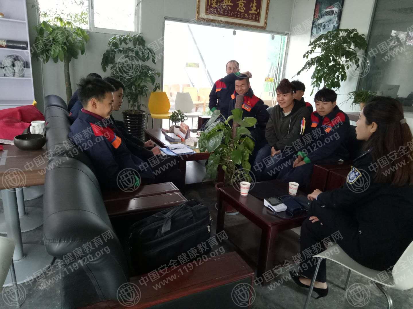 昆明市盈投汽车服务有限公司12.25杨晶晶2.jpg