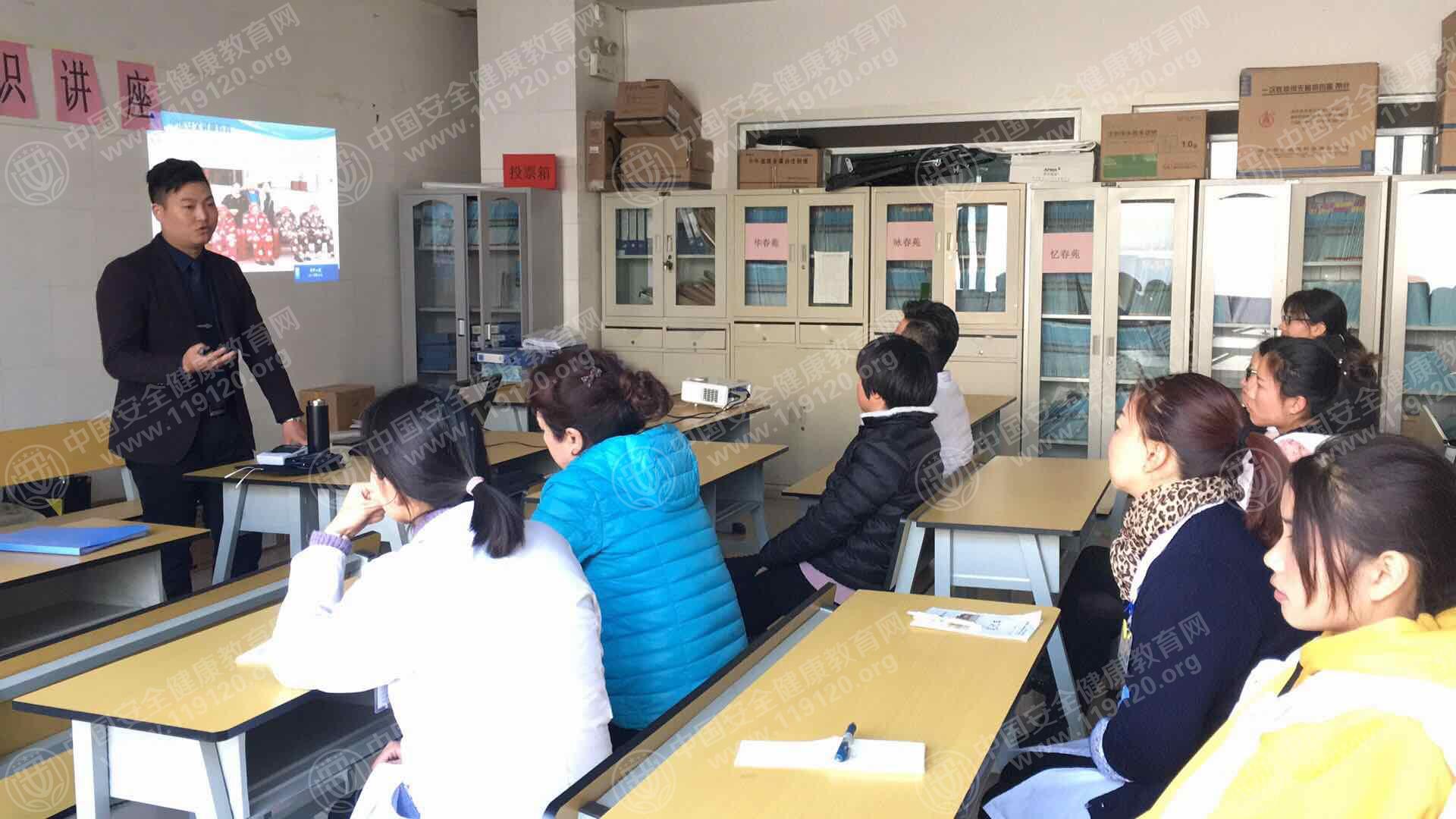 昆明市世纪城社区服务中心12.26李明华3.jpg