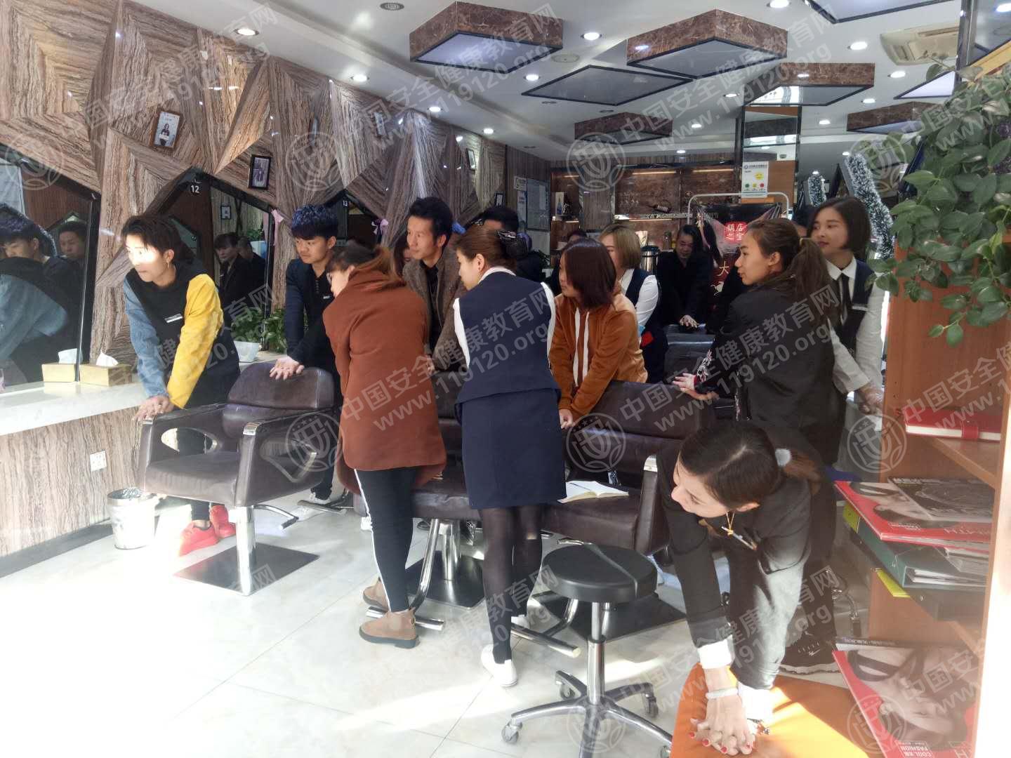 昆明市香港奥斯卡护肤造型12.26郭磊3.jpg