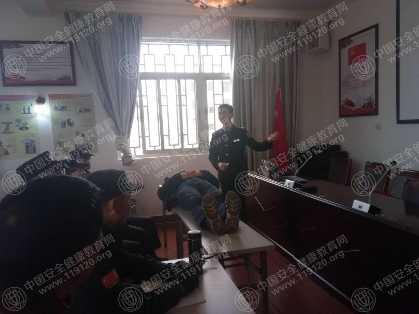 昆明市大观楼公园12.27郭磊3.jpg