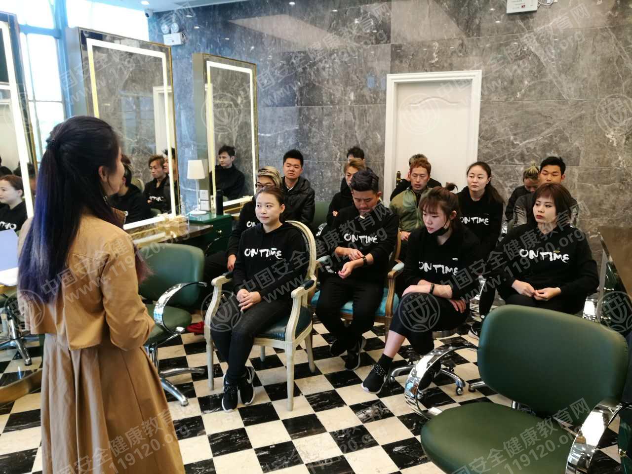 昆明市ONTIME发型工作室12.28武文林2.jpg