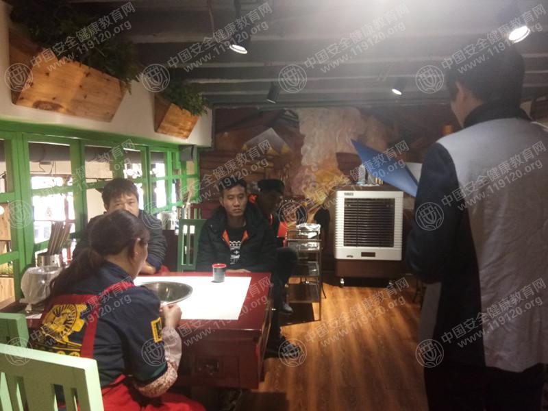 昆明市成都钢管厂五区小郡肝串串香（昆明总店）1.2方丽琼2.jpg