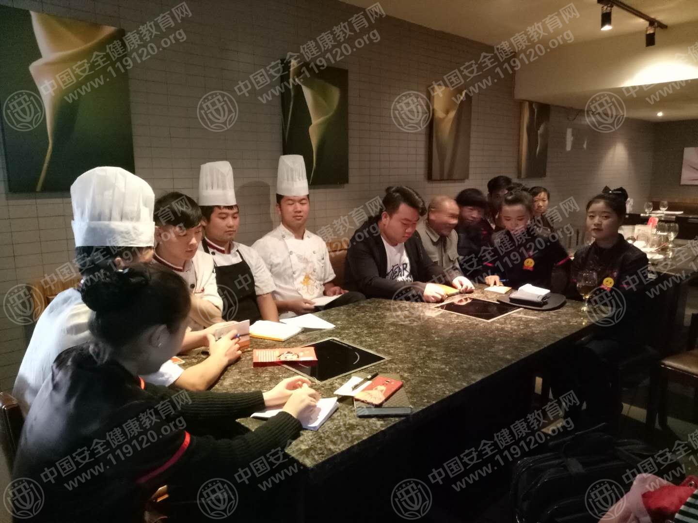 昆明市辣得爽1.2张俊佳.jpg