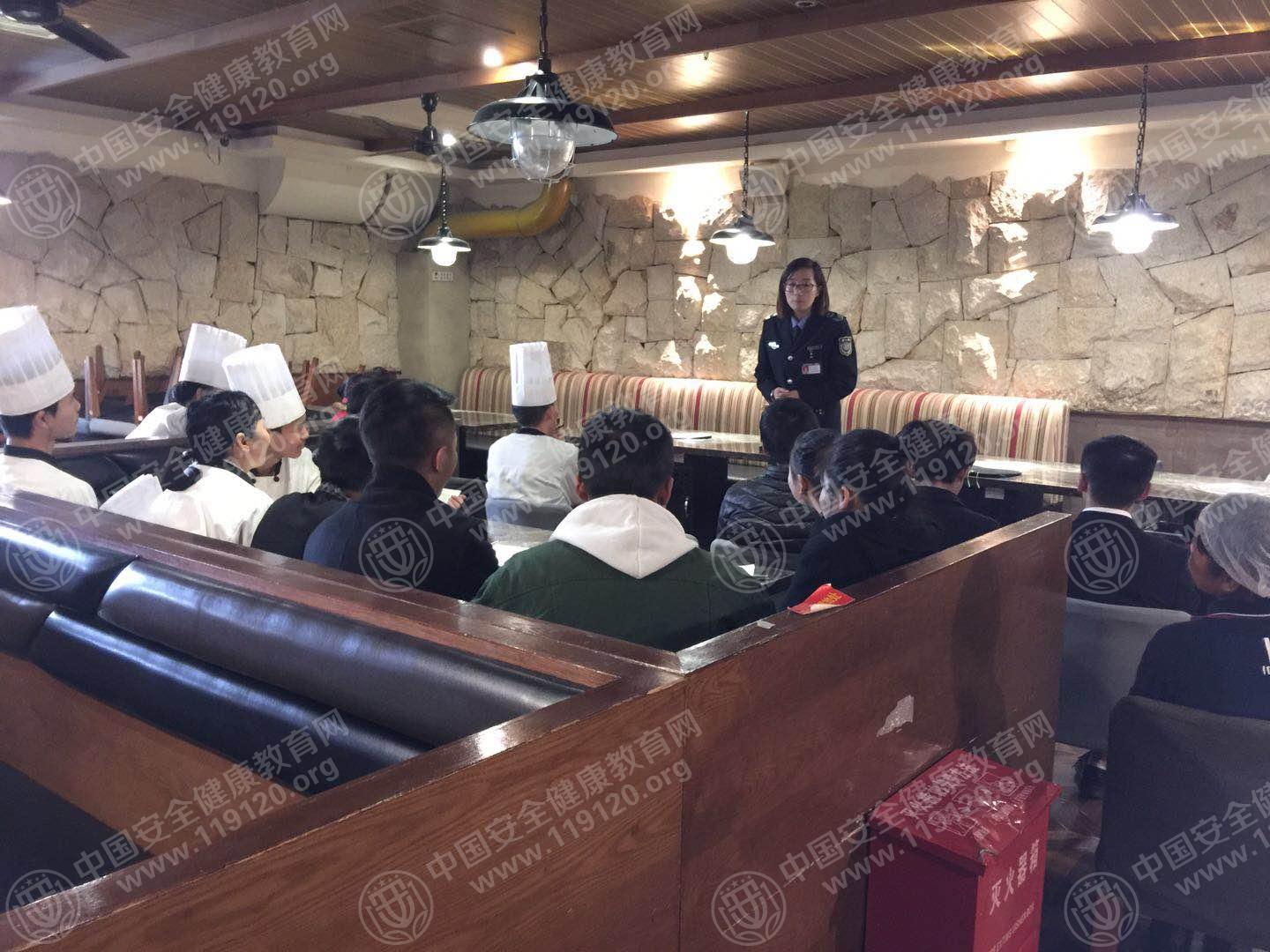 昆明市嫡炉火锅（七彩购物中心店）1.91.jpg
