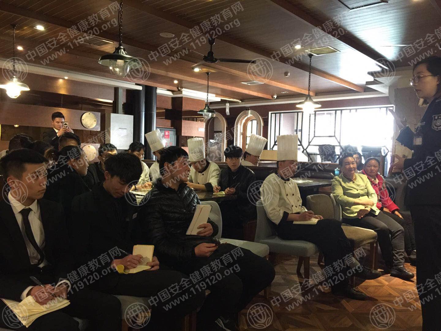 昆明市嫡炉火锅（七彩购物中心店）1.92.jpg