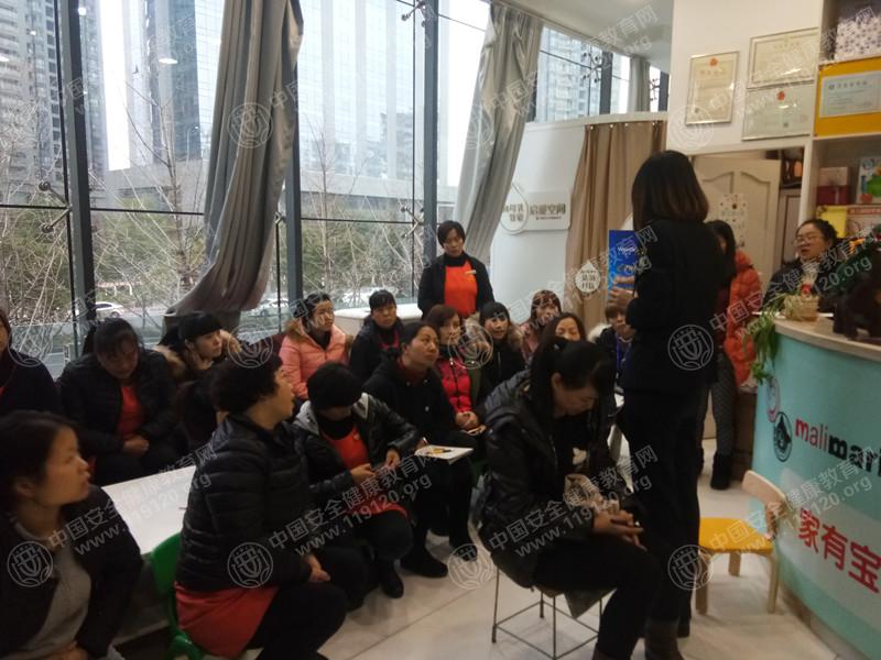 昆明市家有宝贝成长主题商场1.102.jpg