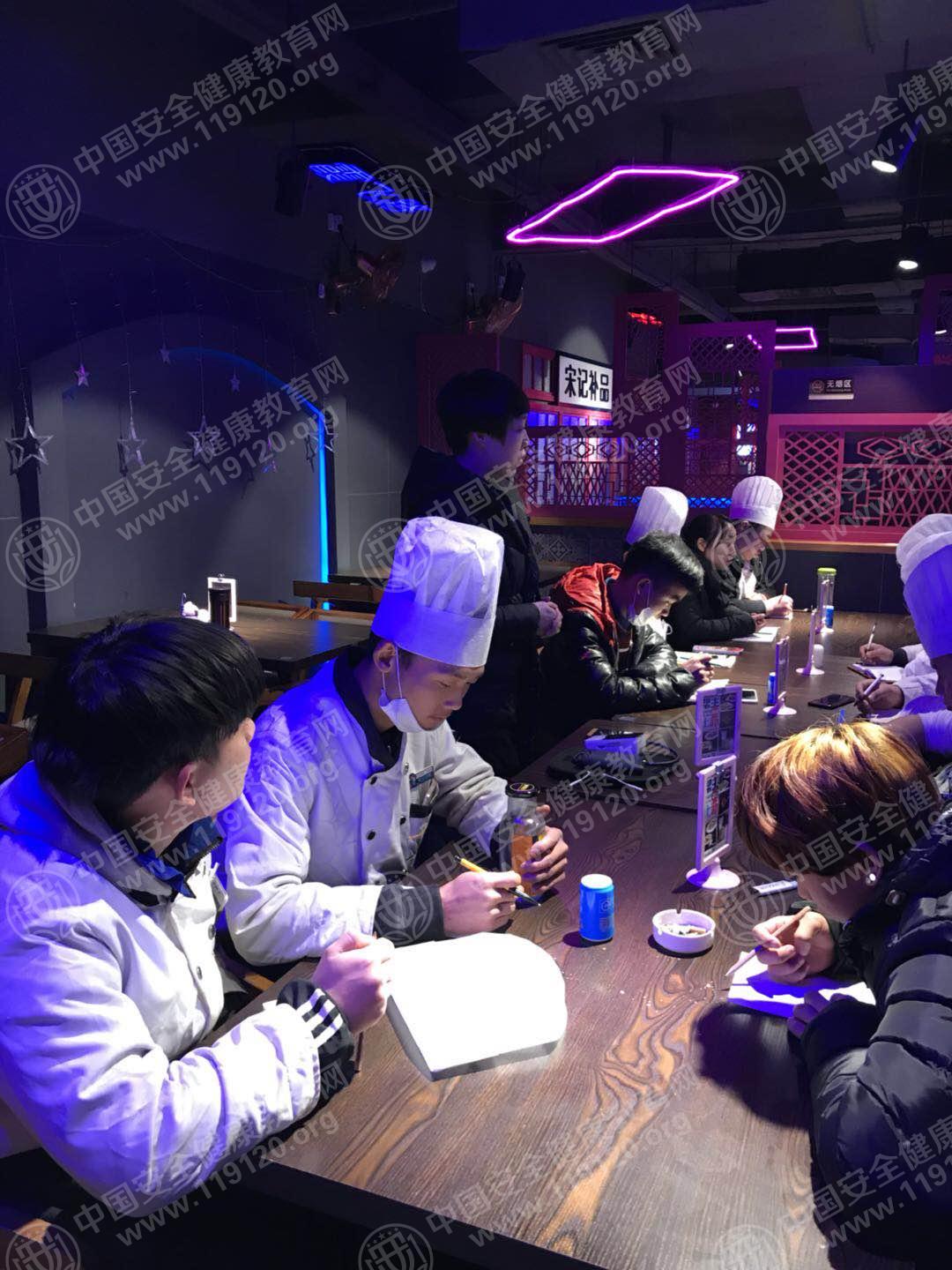 昆明市帮主我要餐馆2.5蒋雪琴2.jpg