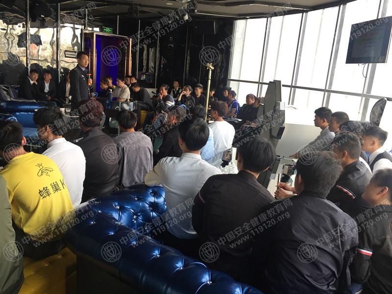 昆明市蜂巢KTV4.9张金名1.jpg