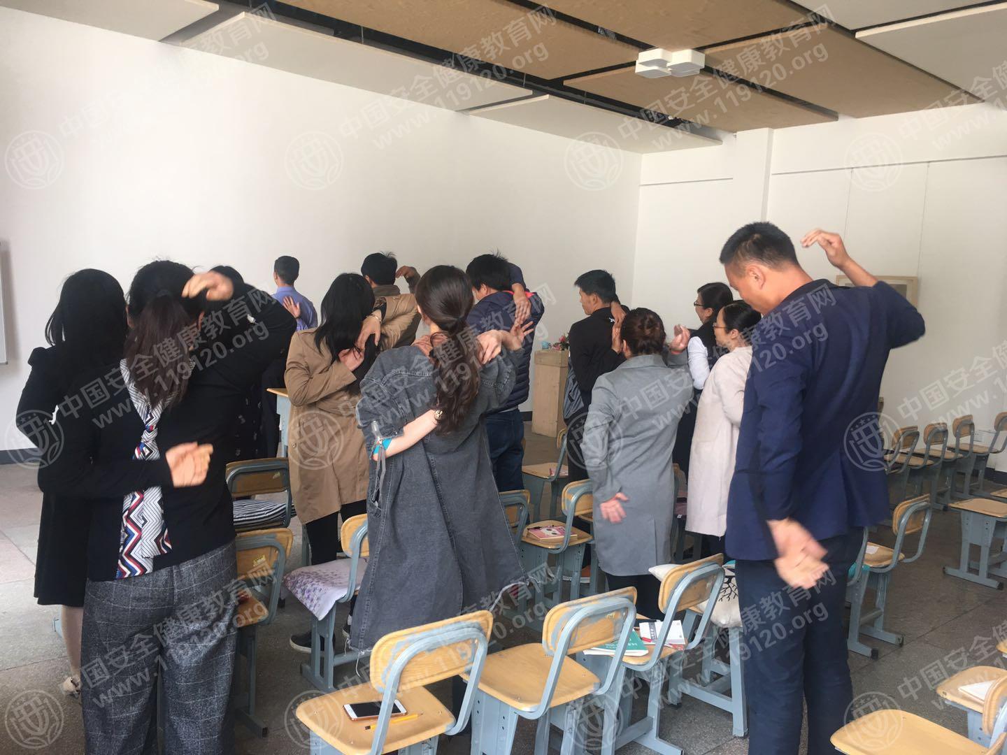 昆明市福兴双语学校4.10郭磊2.jpg