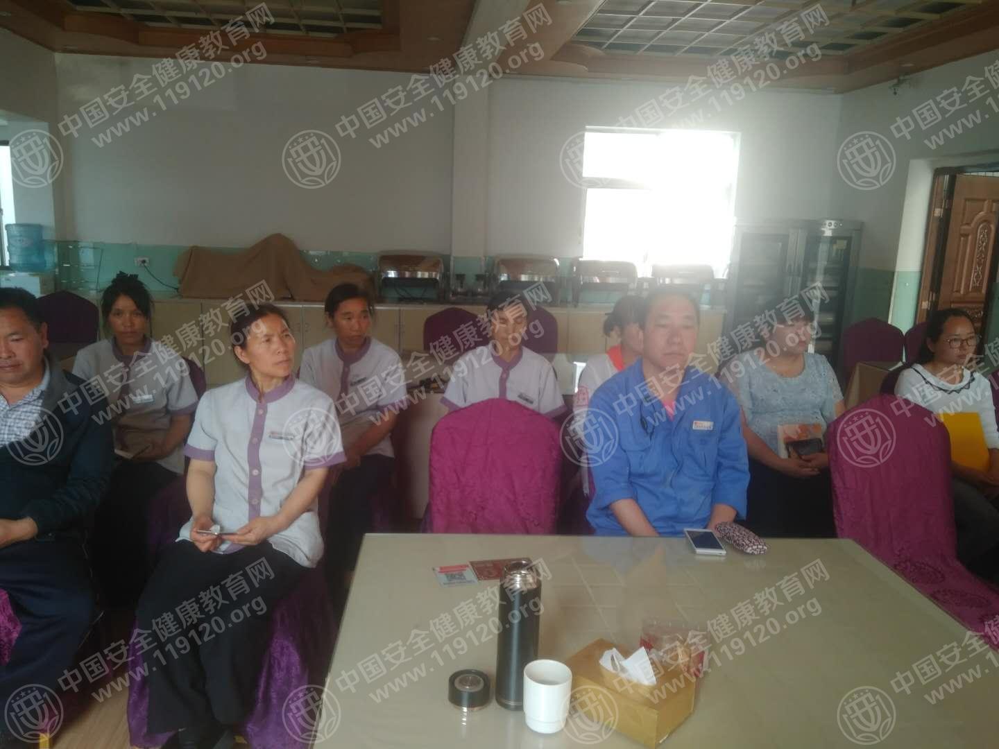 昆明市怡莱酒店4.26孙世海3.jpg