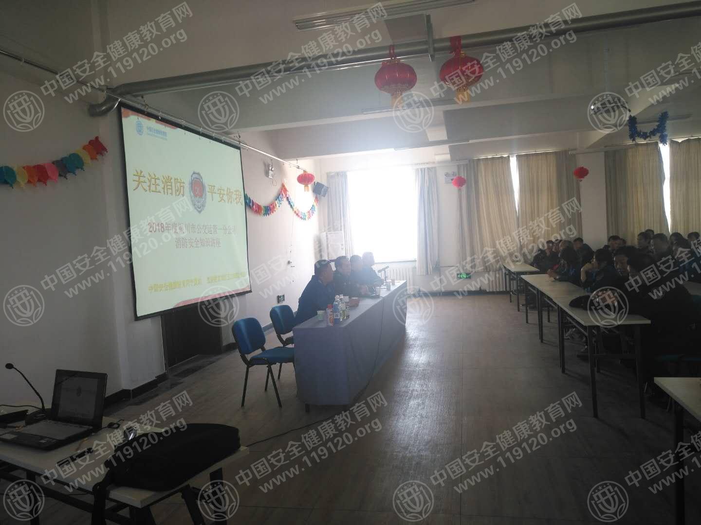 5ae2c90d42e510.jpg
