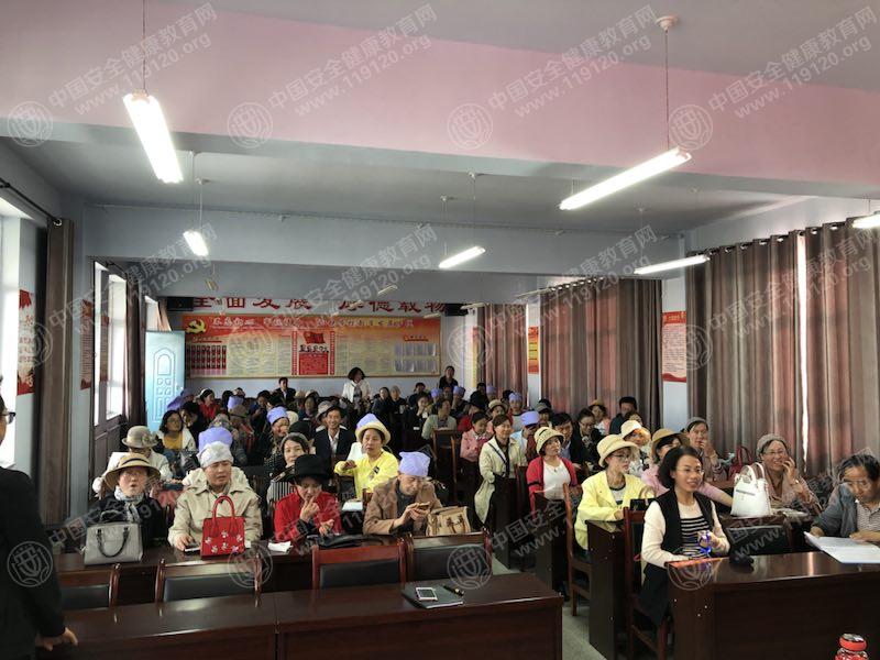 5aebdad455d5d0.jpg 微信图片_20180504115418.jpg