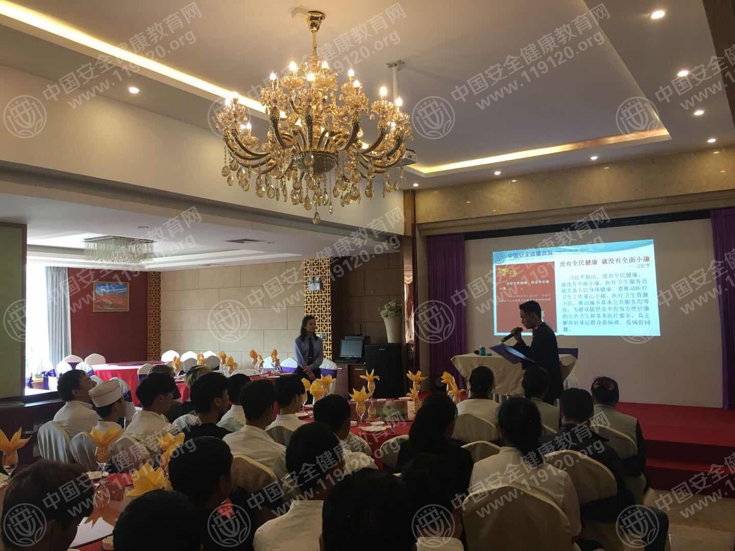 昆明市云南印象主题餐厅6.9武文林3.jpg