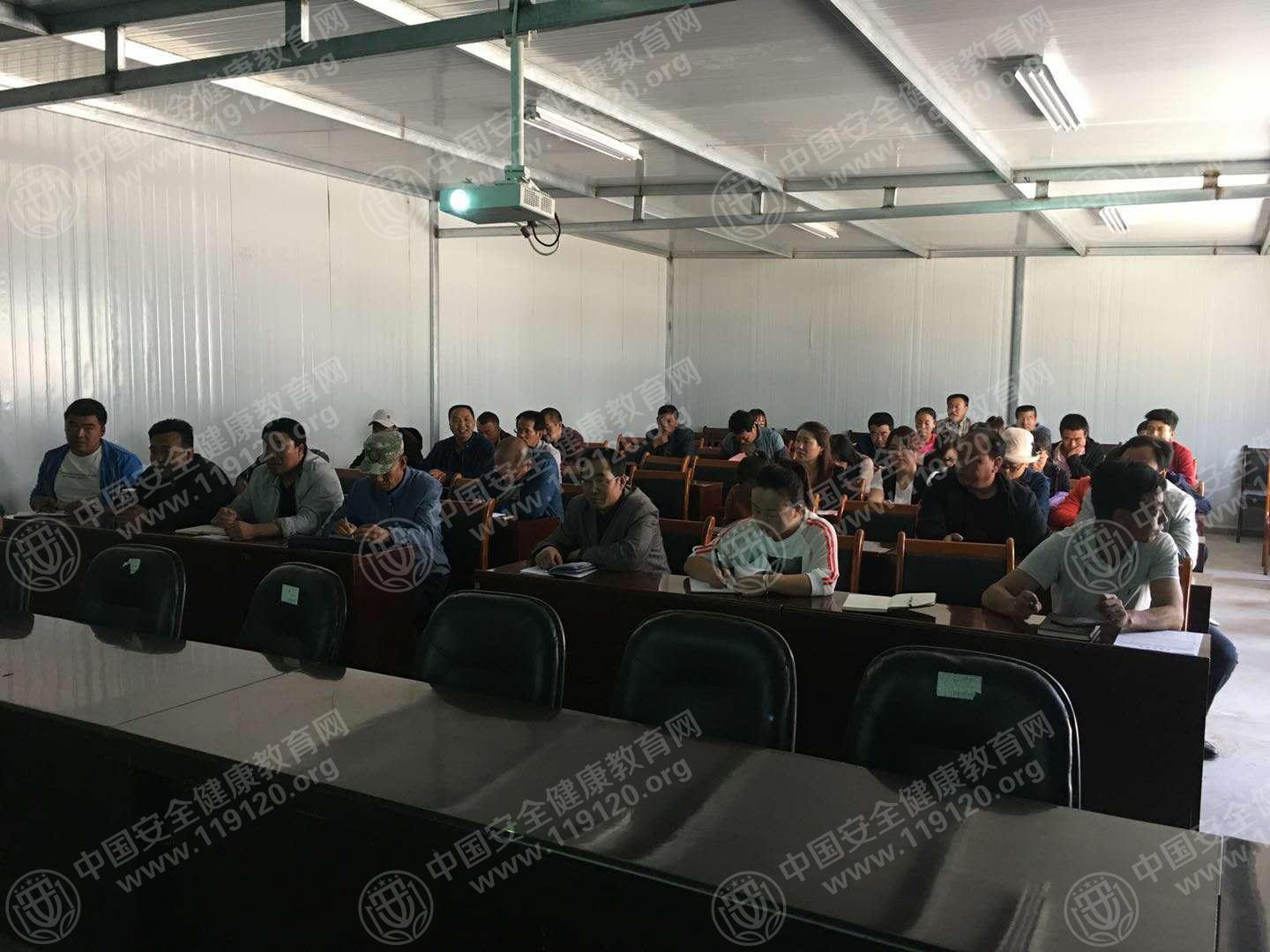 5b226a04a1e570.jpg 微信图片_20180614210831.jpg