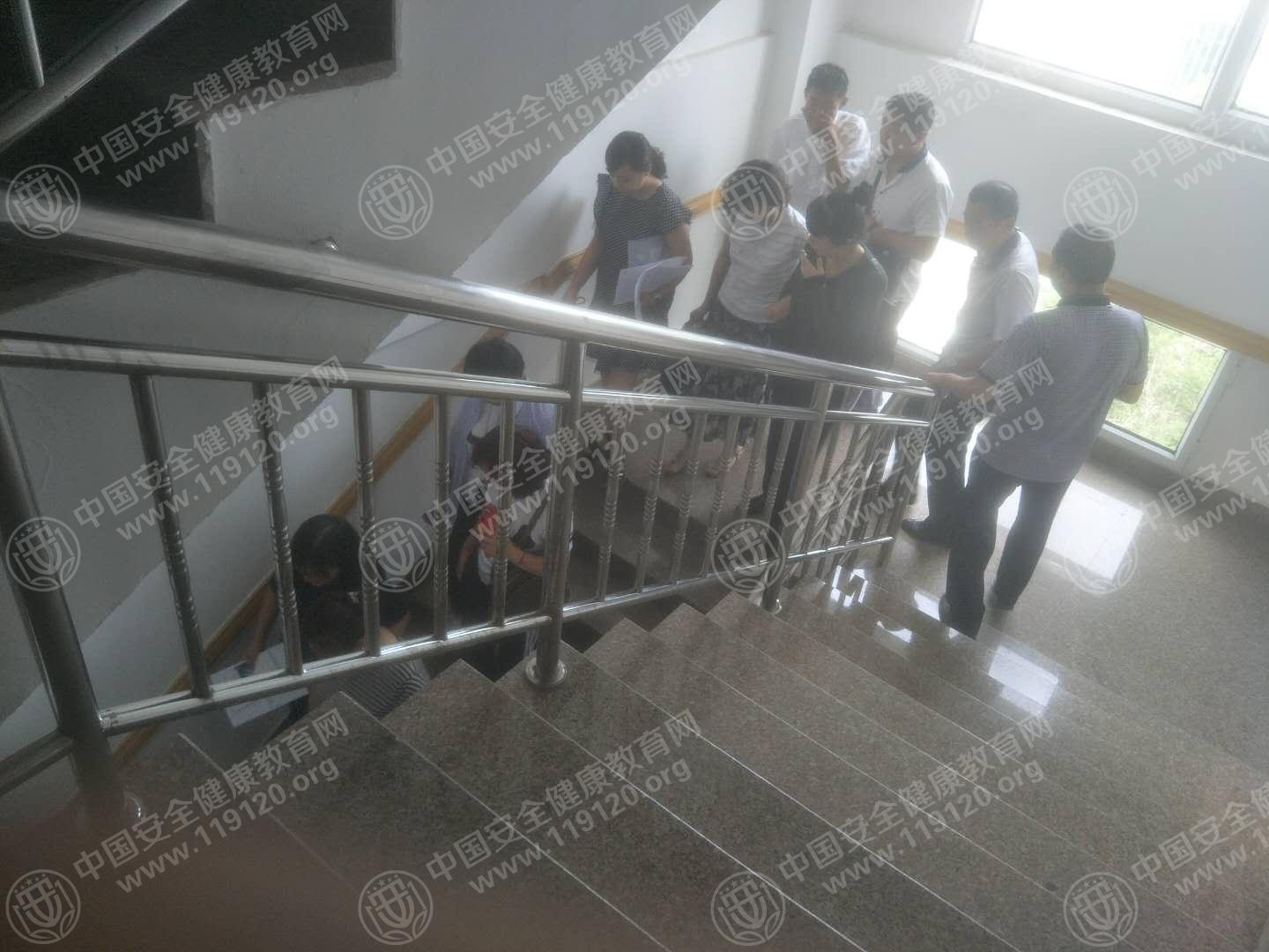 5b30b23d5f2940.jpg 微信图片_20180625165627.jpg
