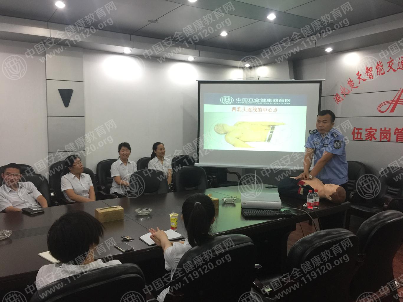 微信图片_20180628143521_副本.jpg