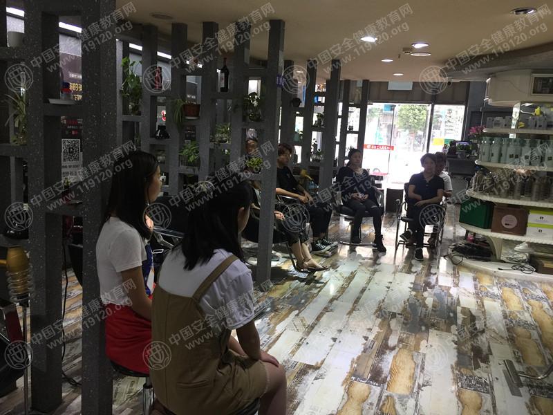 昆明市名剪艺人7.20刘薇1.jpg