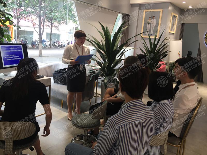 昆明市乌托邦摄影7.27刘薇1.jpg