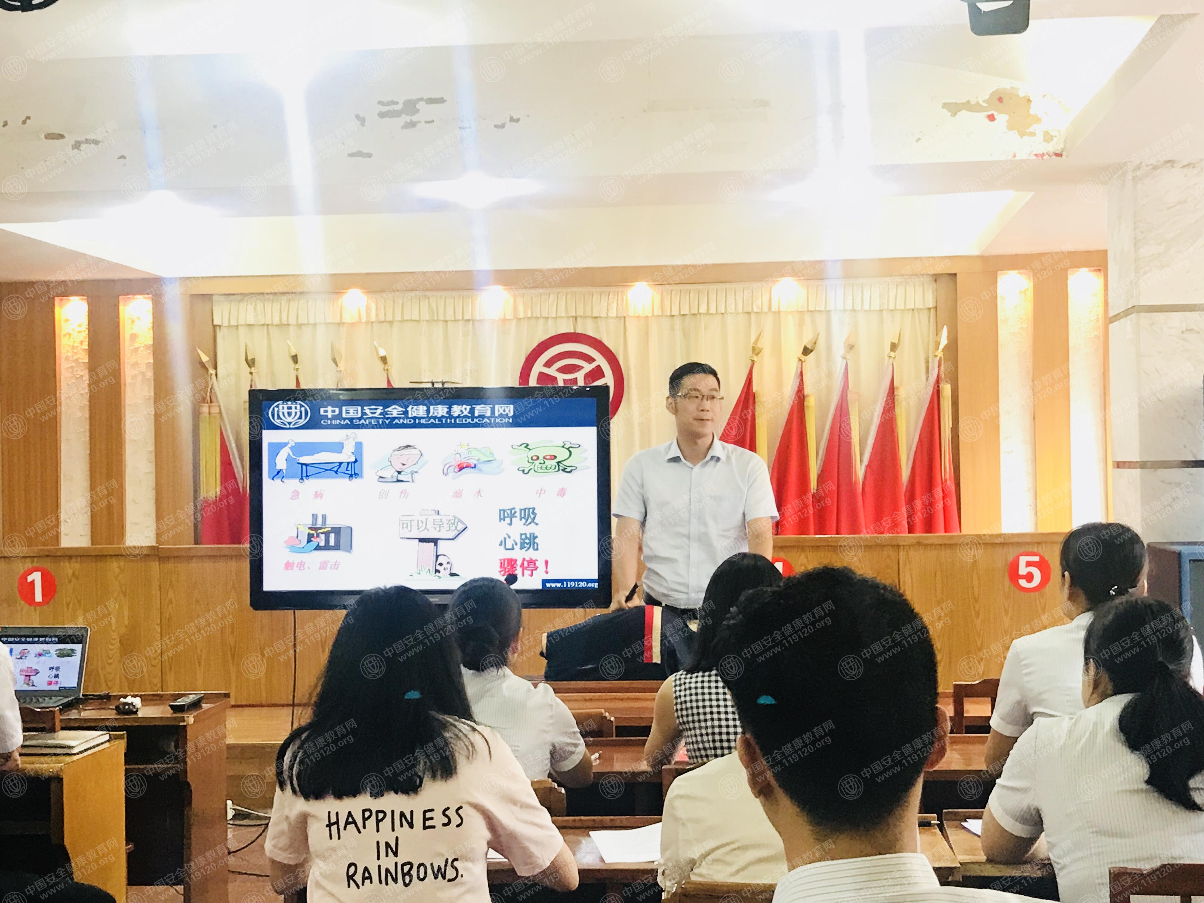 5b641292c871c0.jpg 微信图片_201808031411541.jpg