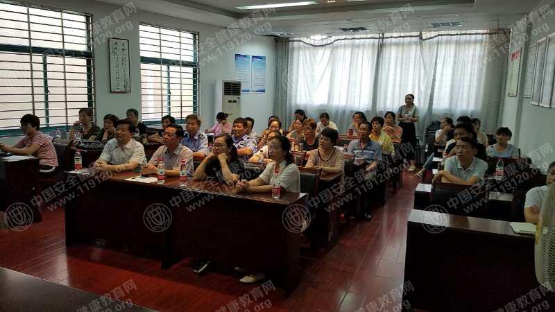 20180809市侨联、澜湖社区王好1.jpg