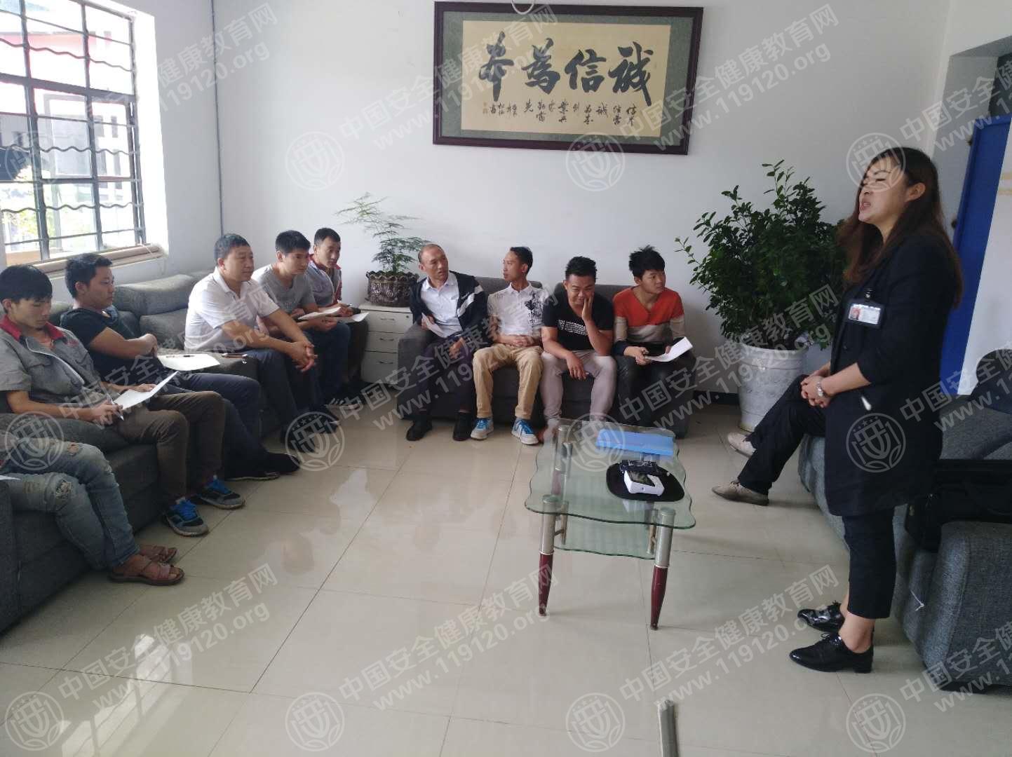 昆明市彦精汽修8.161.jpg