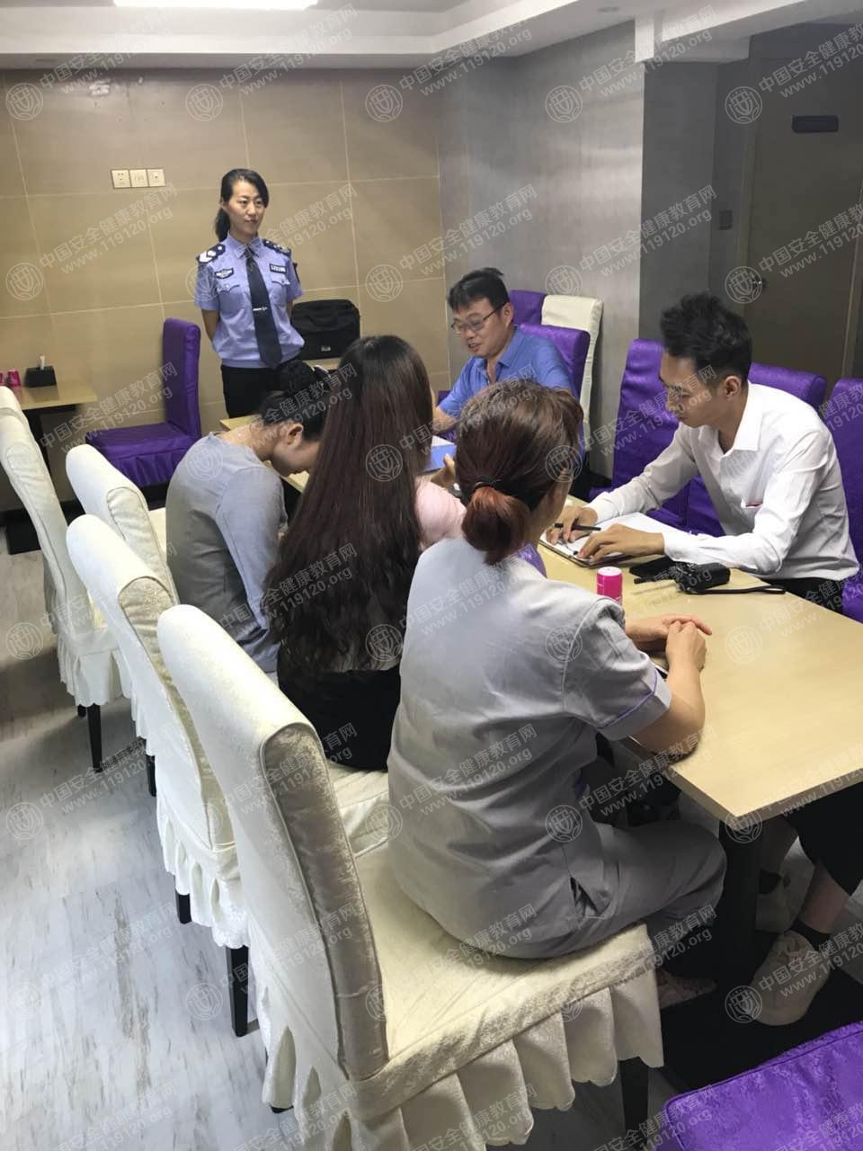 昆明市丽枫酒店8.17刘薇2.jpg