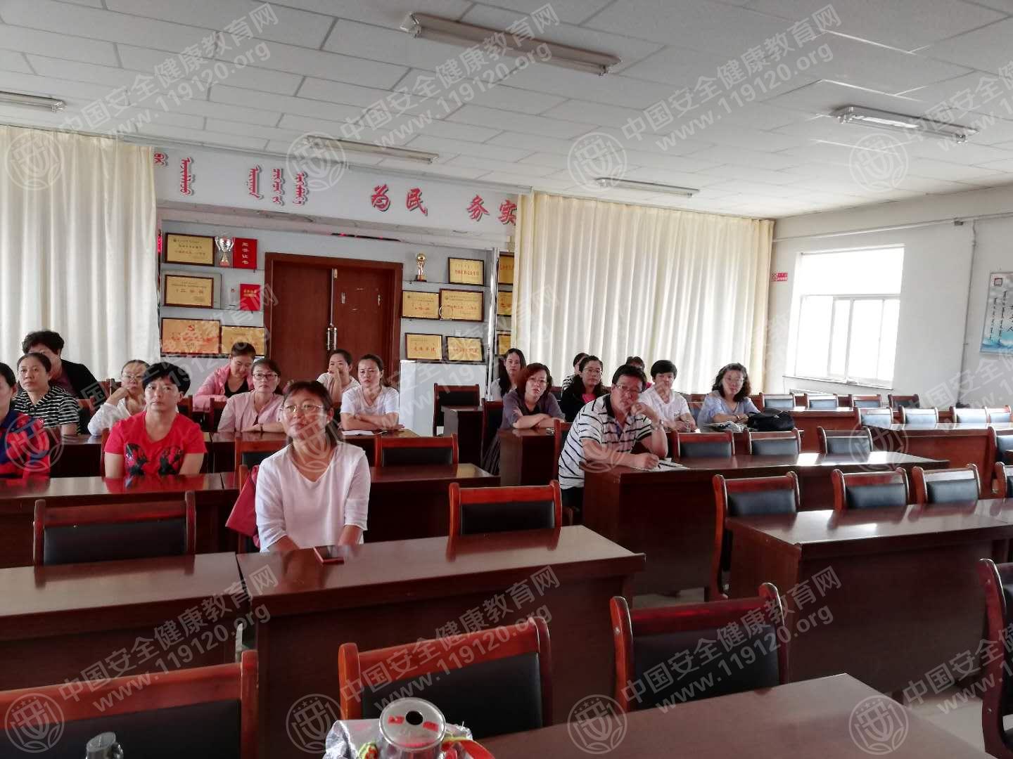 5b7b71b42ac4e0.jpg 微信图片_20180821095759.jpg