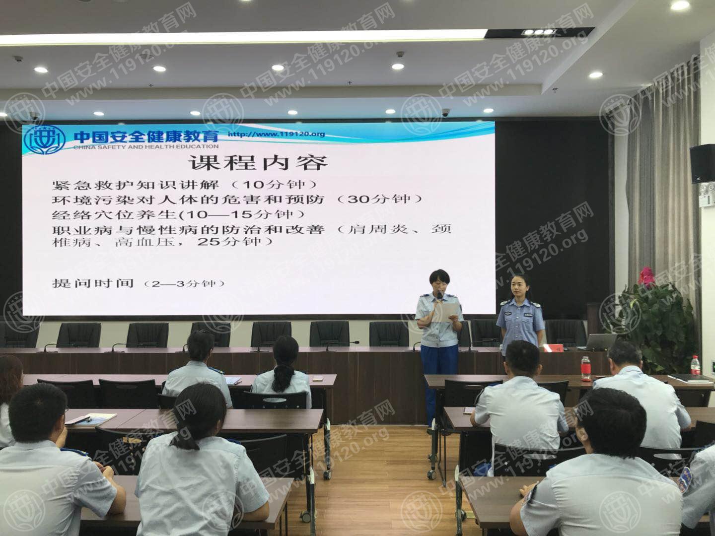 5b7f89fc41a620.jpg 3.jpg