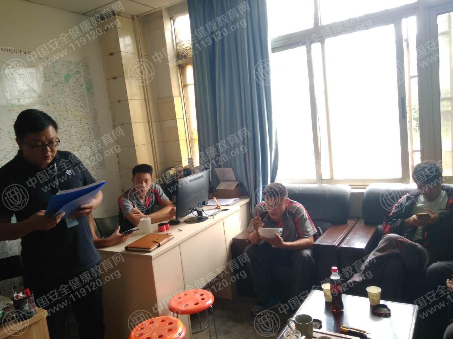昆明市顺丰快递（汇龙商厦店）孙世海2.jpg