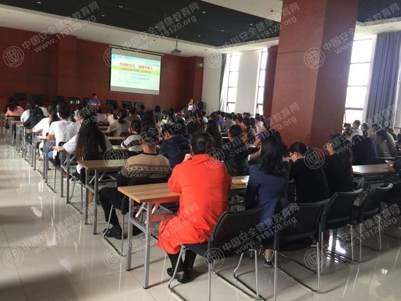 云南昊邦制药有限公司9.7张金名3.jpg