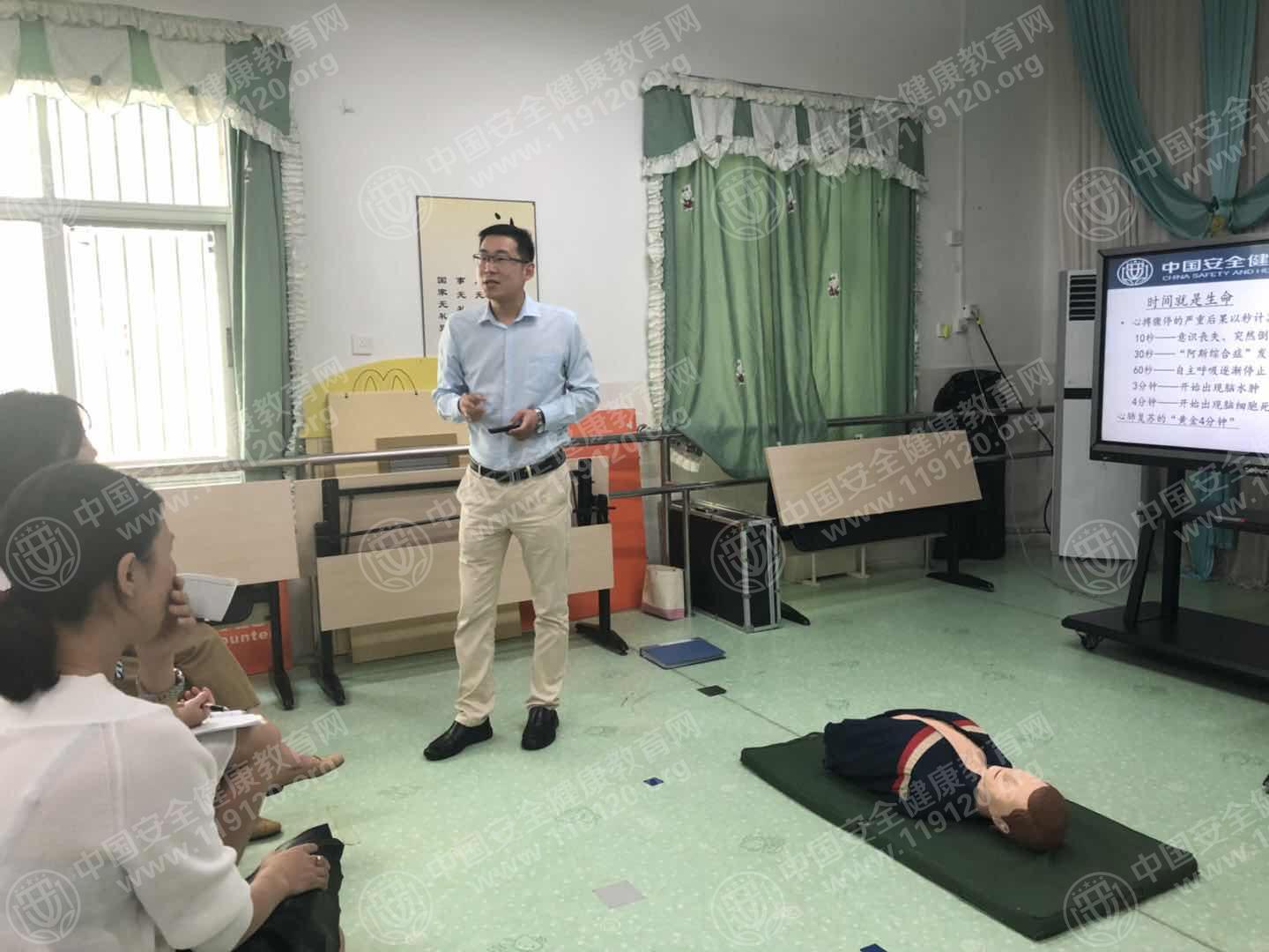 5ba4b51aef7ef0.jpg 微信图片_201809211528062.jpg