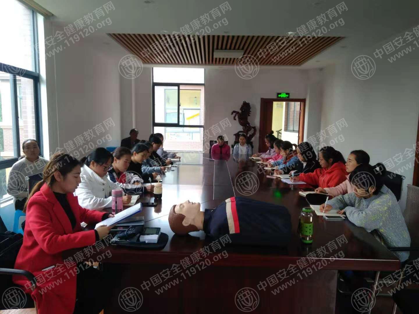 安宁贝尔乐林海幼儿园10.12孙世海1.jpg