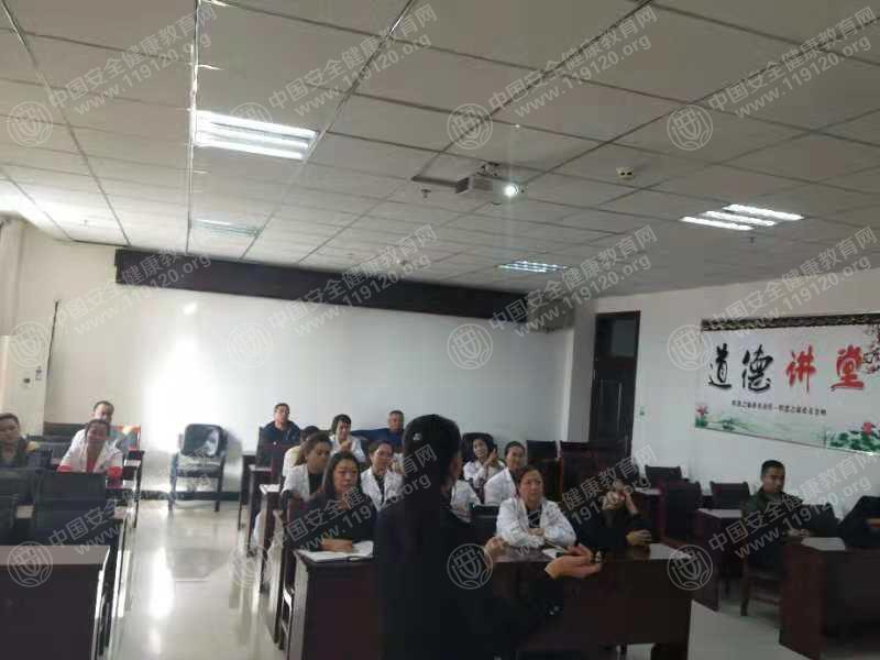 ebec3483207aa5704f65fe0ab9f2b7e.jpg