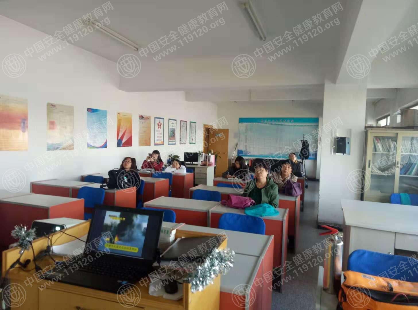 5be3e1ea79b730.jpg 微信图片_20181108151229.jpg
